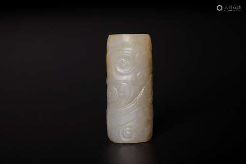 Chinese 18 century white jade carved pendant