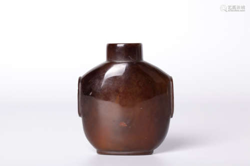 Chinese 18 century agate snuff bottle