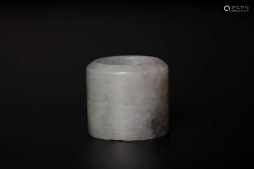 Chinese 18 century gray jade ring