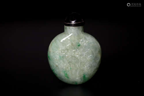 Chinese 18 century gray jade carved snuff bottle