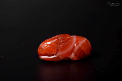 Chinese 18 century rabbit shape red agate
