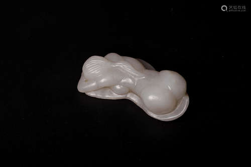 Chinese 19 century leaves shape carved gray jade