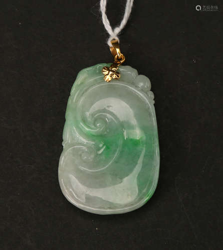 Hard jade buddha pendant with 14k buckle