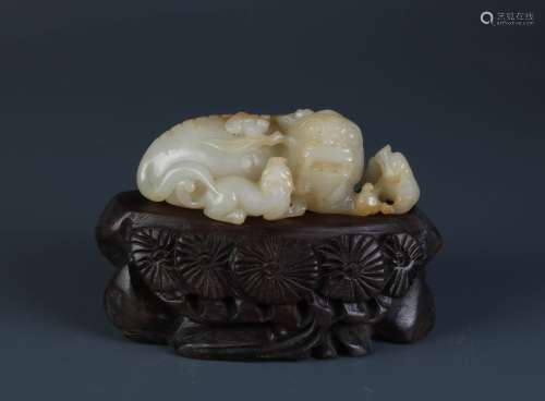 Chinese White Jade Carving of Mother Lion