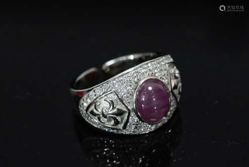 A Ruby Ring w/ Certificate