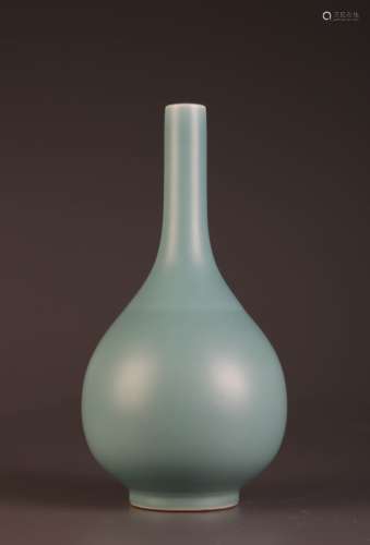 Chinese Turquoise Glazed Porcelain Vase