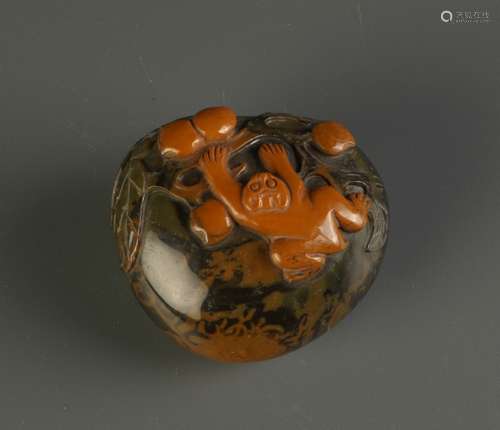 Chinese Agate Snuff Bottle Natural Shape Peach