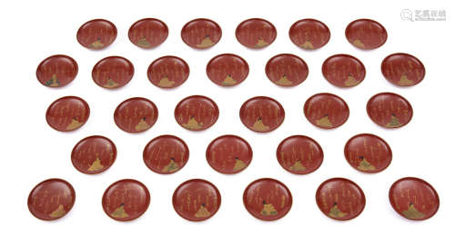 A lot with 30 pieces flat red lacquered sake-plates (hikisakazuki)