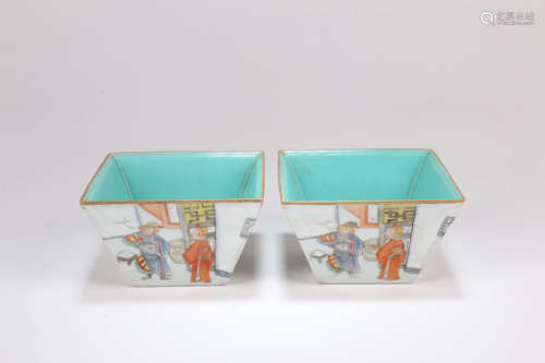 Pair of Chinese Famille-Rose Porcelain Pot