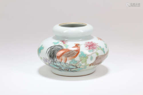 A Chinese Famille-Rose Porcelain Jar