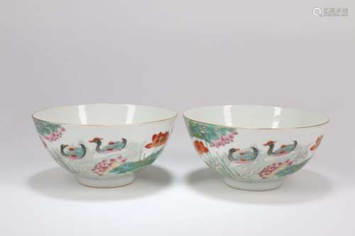 Pair of Chinese Famille-Rose Porcelain Bowls