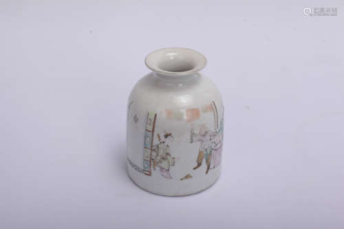 A Chinese Famille-Rose Porcelain Jar