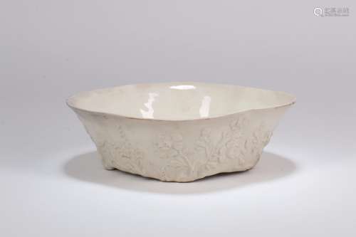 A Chinese Dingy Porcelain Bowl