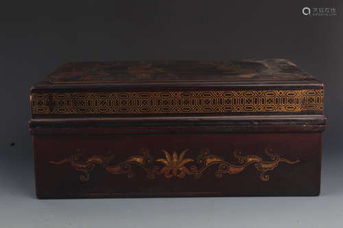 A GILT CHINESE LACQUER BOOK CASE