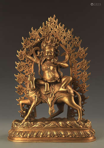 A FINELY CARVED TIBETAN BUDDHA