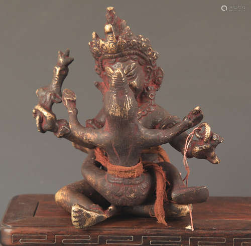 A FINE BRONZE MANDKESVARA  MANDKESVARA STATUE