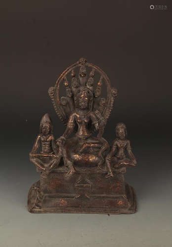 A FINELY CARVED THREE BRONZE BUDDHA FIGURE