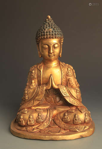 A FINELY CARVED TATHAGATA BUDDHA FIGURE