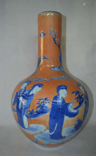 A BLUE AND WHITE ORANGE GLAZED VASE