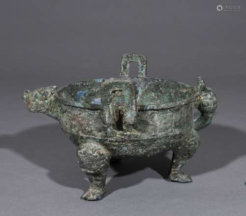 A Bronze Tripod Vessel