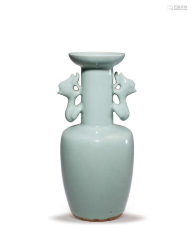 豆青雙鳳瓶 (十八世紀)