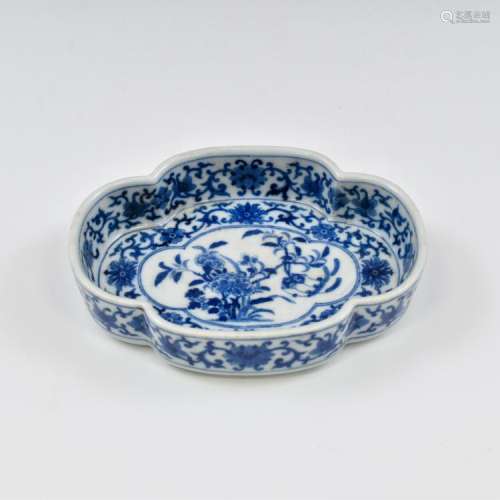 QING CHINESE NARCISSUS PORCELAIN PLATE