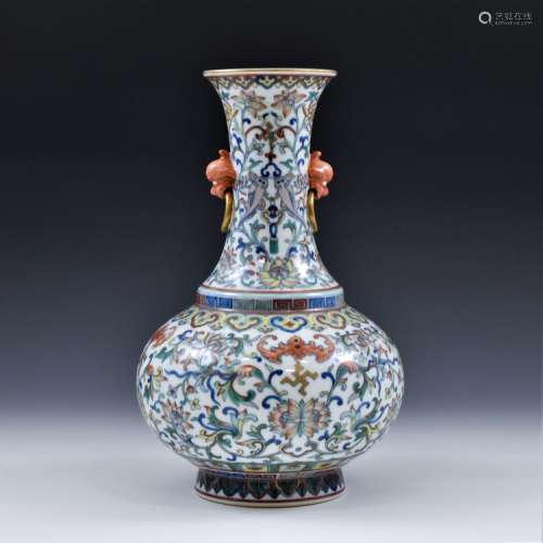 CHINESE QING BAJIXIANG THEMED DOUCAI CELESTIAL VASE