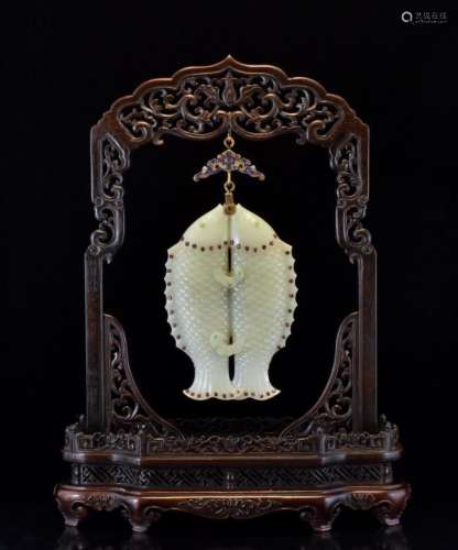 DOUBLE FISHES JADE & TOURMALINE HANGING PLAQUE