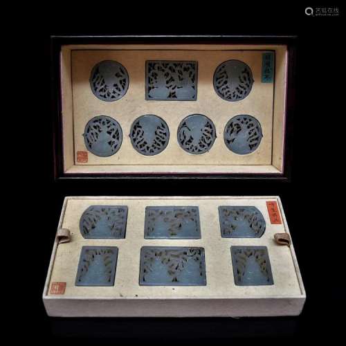 SET OF 13 CARVED JADE MEDALIONS AND PLAQUES IN A BOX