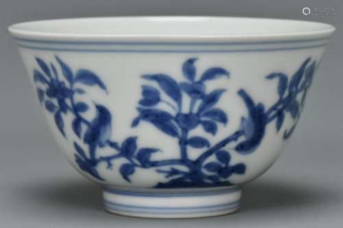 A MING DYNASTY BLUE AND WHITE BOWL CHENGHUA MARK