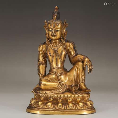 CHINESE GILT BRONZE FIGURE OF SEATED GUANYIN