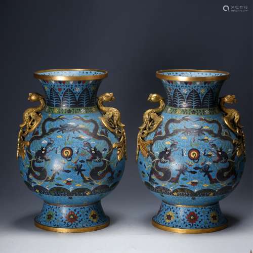 PAIR OF CHINESE CLOISONNE VASE WITH CHILONG HANDLE
