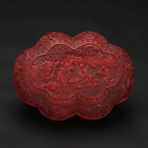 CHINESE CINNABAR LACQUER LOBBED SHAPE COVER BOX
