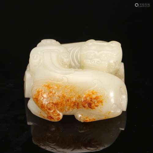 CHINESE WHITE JADE CARVED TWO BEASTS