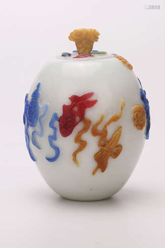 A Chinese Peking Glass Snuff Bottle