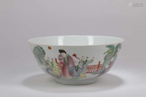 A Chinese Famille Rose Porcelain Bowl