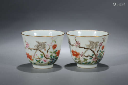 A Pair of Chinese Famille Rose Porcelain Cups