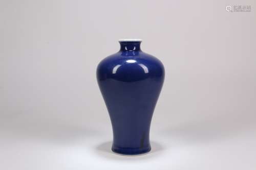 A Chinese Blue Glazed Porcelain Vase