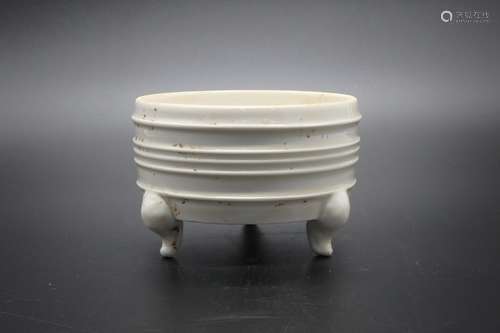 A Chinese White Glazed Porcelain Incense Burner