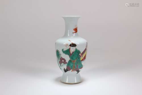 A Chinese Famille Rose Porcelain Vase