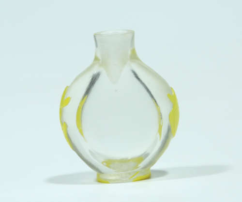 A Chinese Peking Glass Snuff Bottle