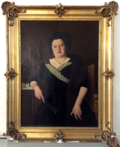 A. BARRE (XIXe) Portrait de femme à l'éventail Toile signée en bas à gauche 74 x 55 cm