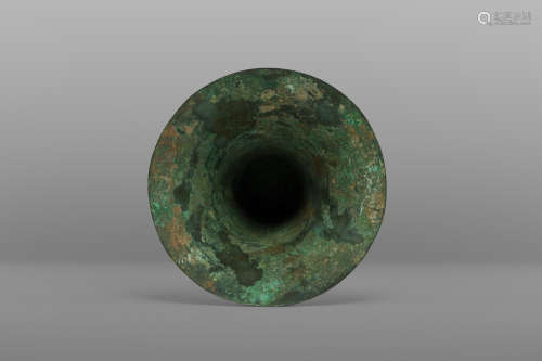 Chinese bronze GU from Shang period