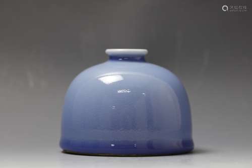 Chinese clair-de-lune glazed floral porcelain pot Zun