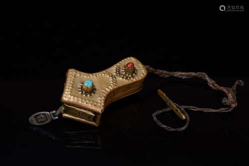 TIBETAN TURQUOISE INLAID CORAL SEWING KIT