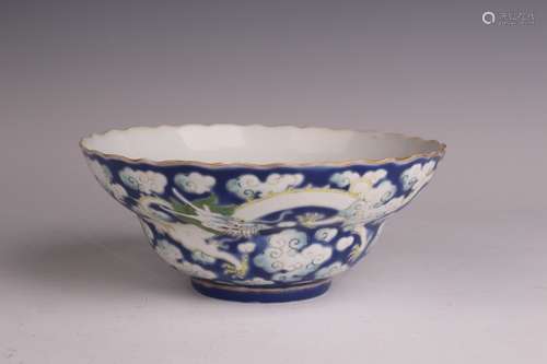 FAMILLE ROSE DRAGON BOWL