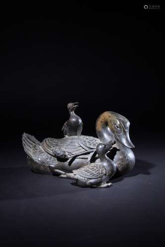 BRONZE DUCK DECORATION