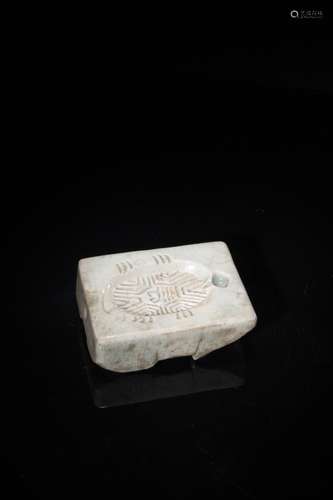 TORTOISE GRAIN SQUARE PORCELAIN CURVE