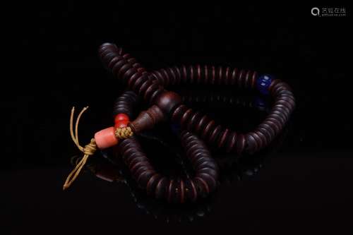 TIBETAN WOOD AND OLD COLORED GLAZE BUDDHA BEADS