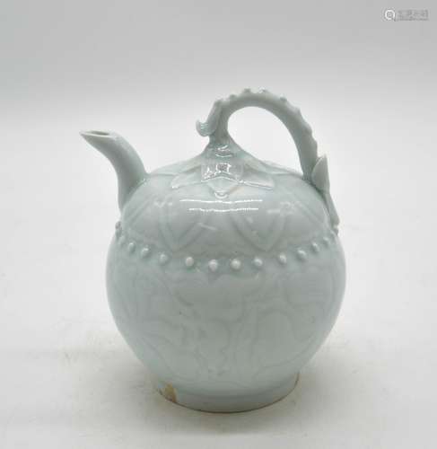 Chinese Ceramic Porcelain Water Dropper